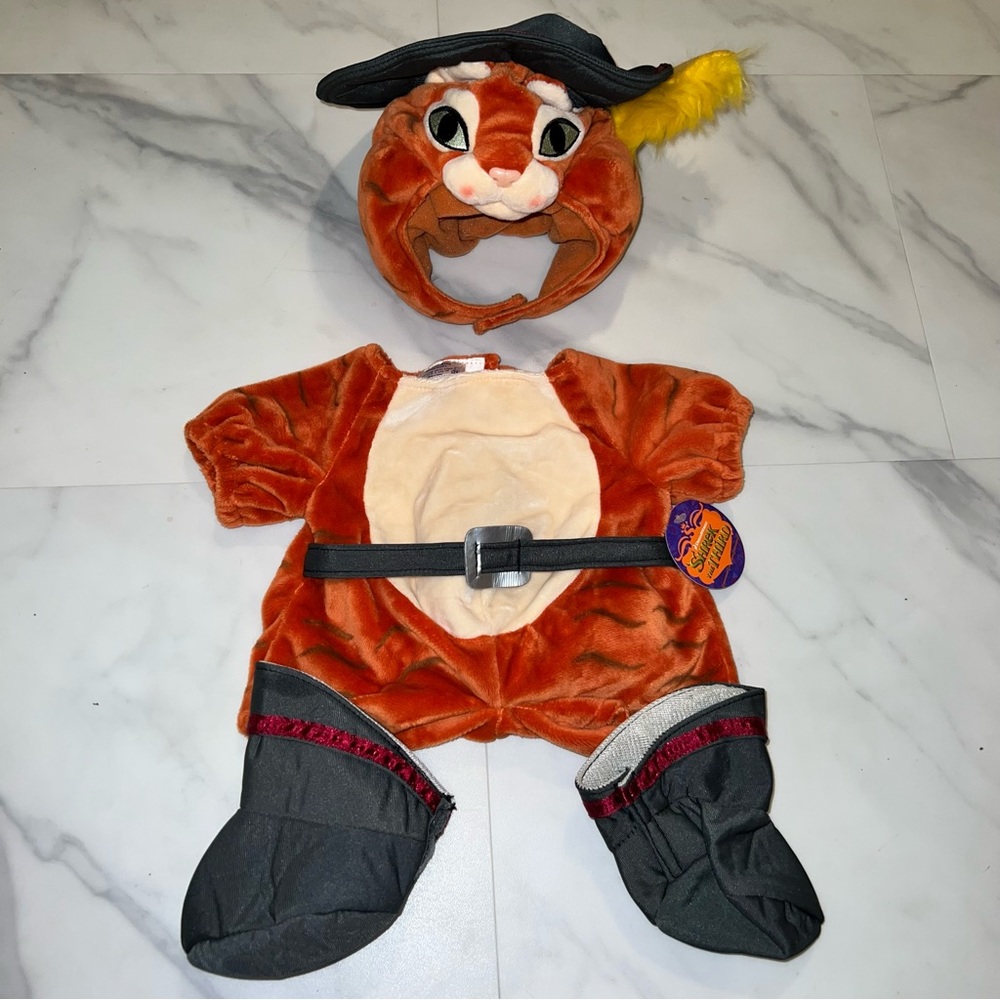 BUILD A BEAR | Puss in Boots Stuffed Animal Outfit NWT